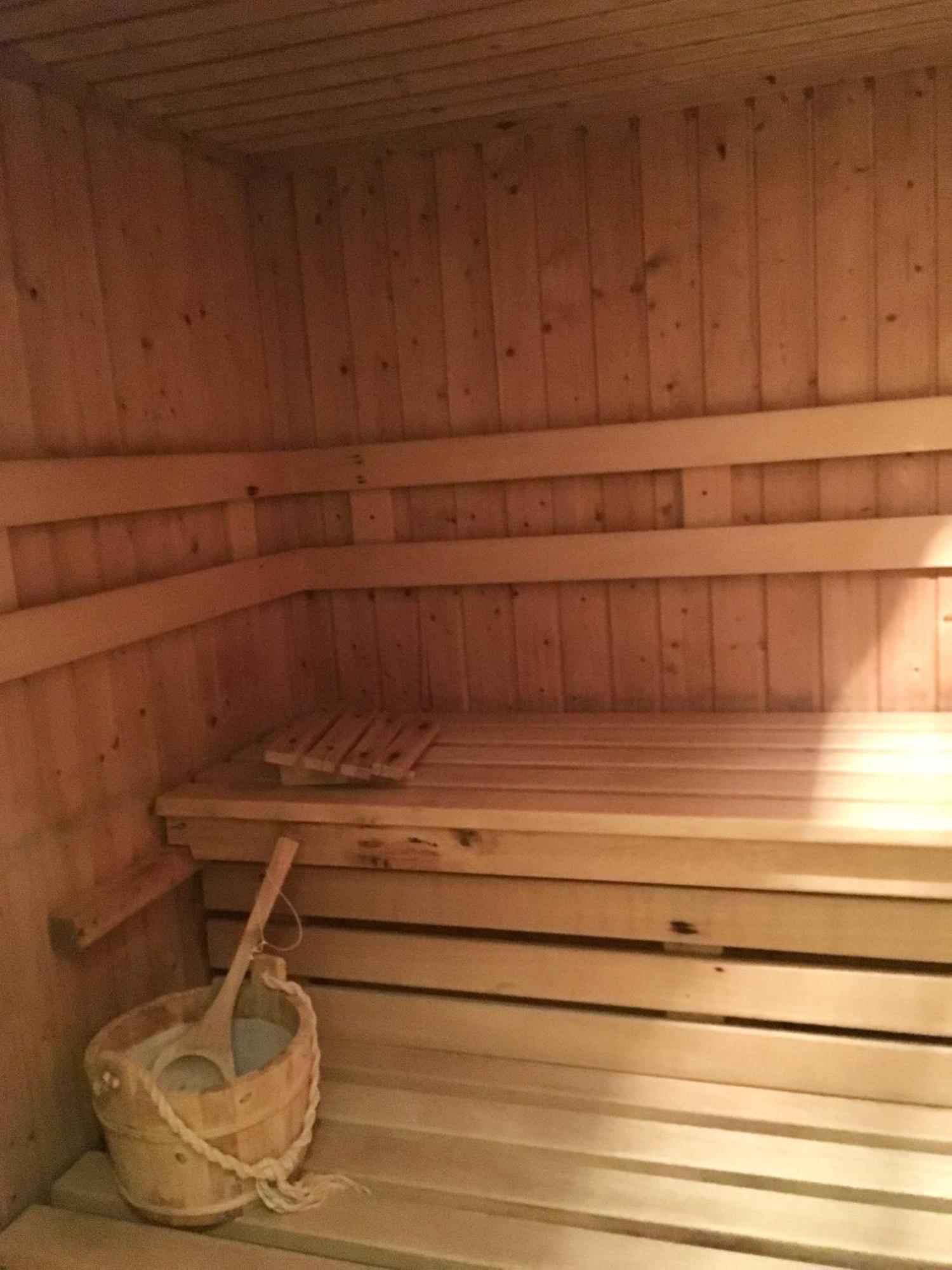 Appartementresidenz Am Kurpark - Ferienwohnungen Mit Pool & Sauna & Garage Бад-Зальцуфлен Экстерьер фото